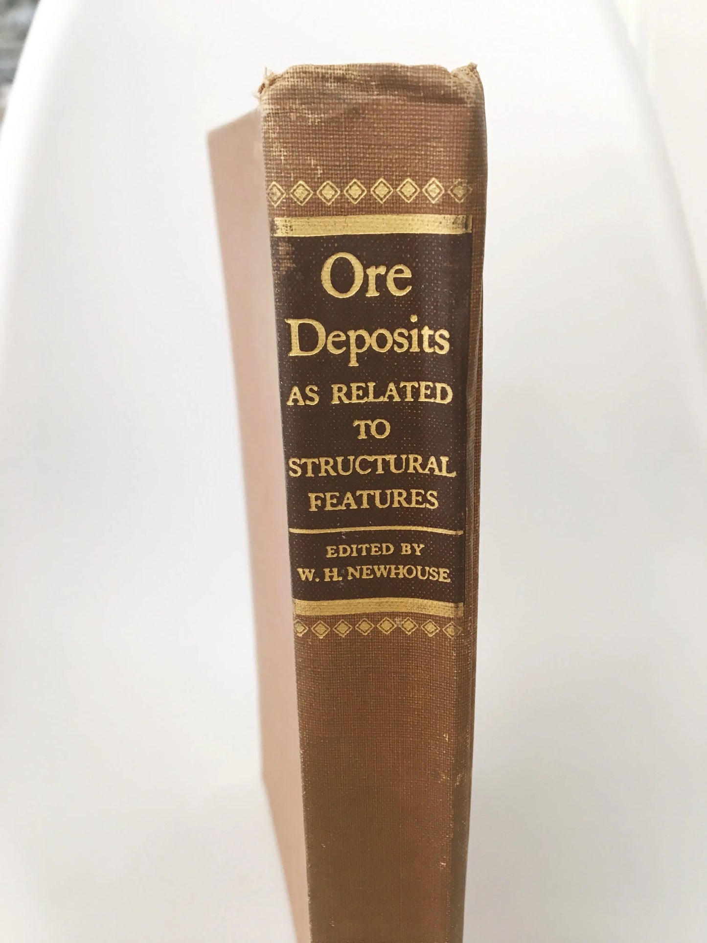 Ore Deposits as Related to Structural Features - THE STEMCELL SCIENCE SHOP